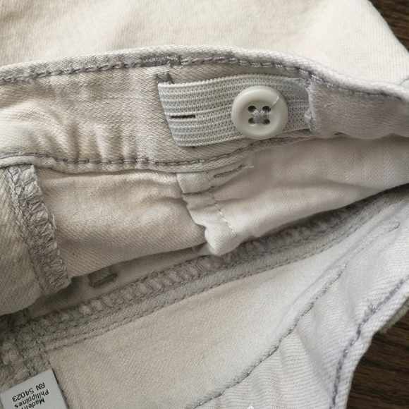 EUC BabyGap Size 4 Grey Jean Skirt - Picture 5 of 6